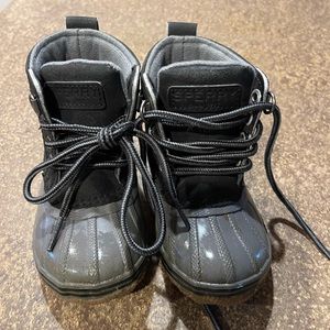 Toddler boy sperry boots